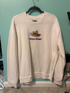 Hollister White Curious George winter/Christmas Graphic Crewneck Sweatshirt